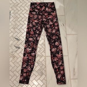 Lululemon leggings size 4